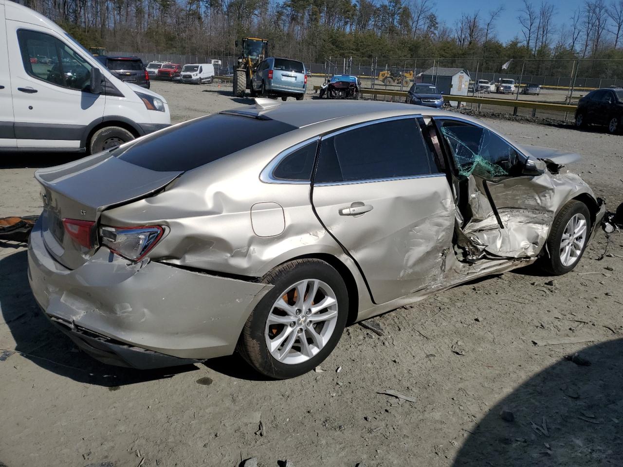 2016 Chevrolet Malibu - Image 3