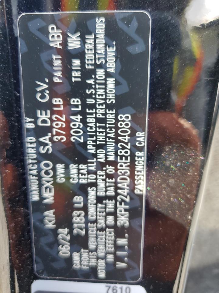 2024 Kia Forte - Image 12