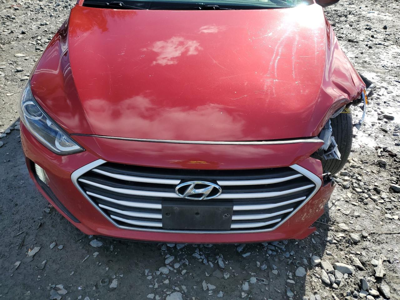 2017 Hyundai Elantra - Image 12