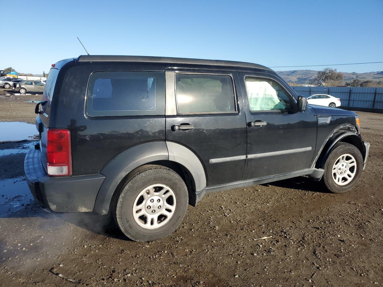 2007 Dodge Nitro - Image 3