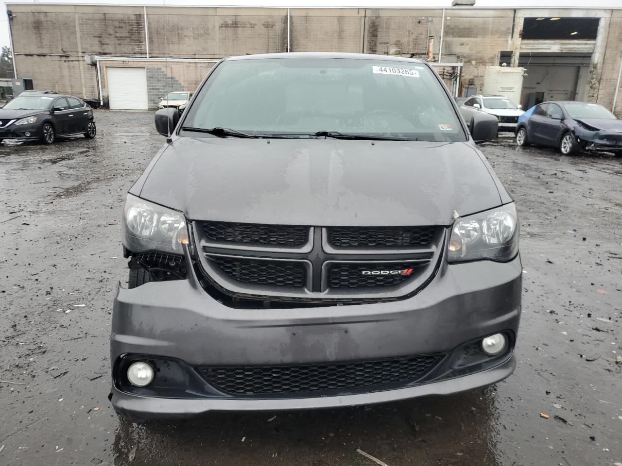 2018 Dodge Caravan - Image 5