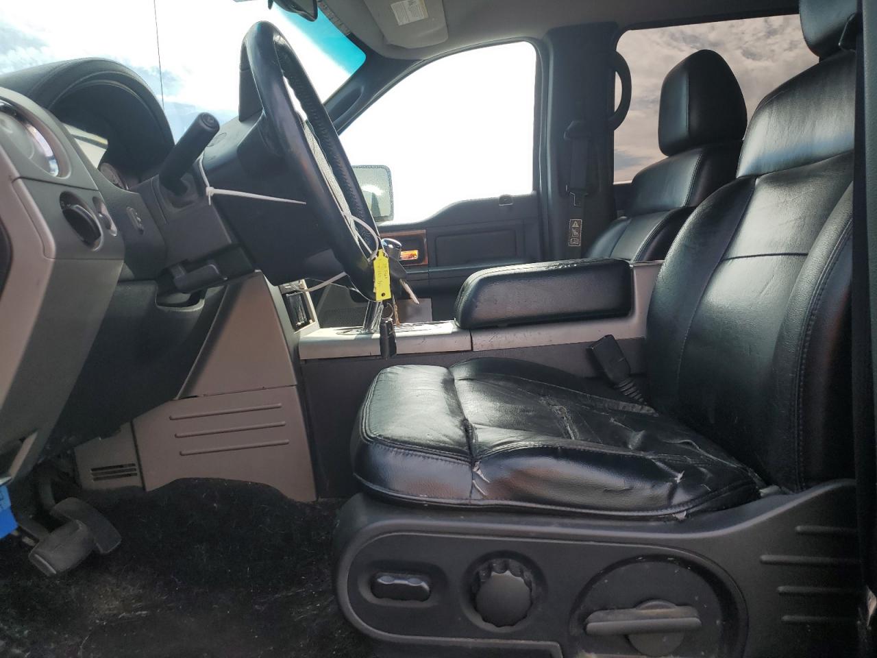 2004 Ford F-150 - Image 7