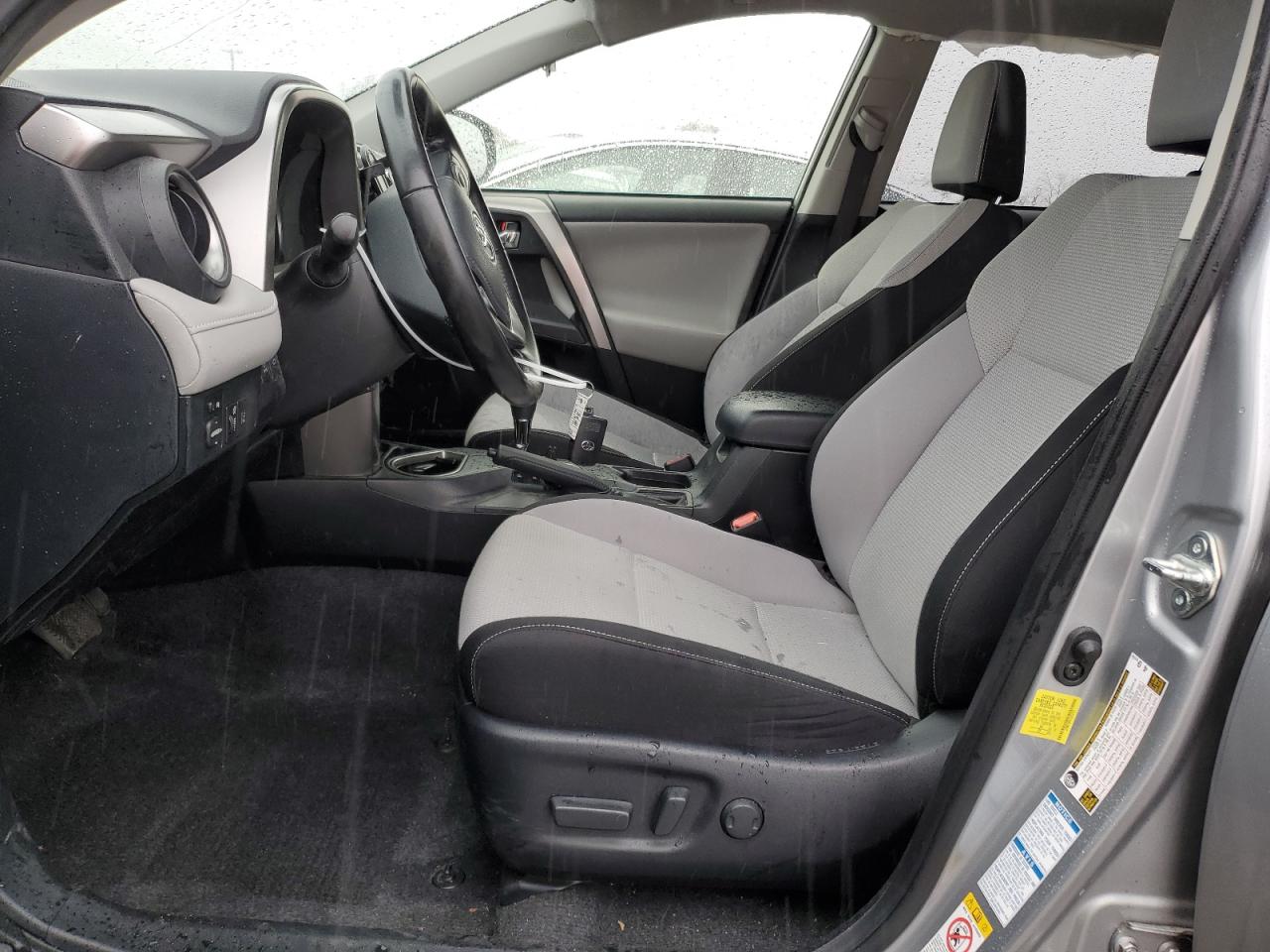 2018 Toyota RAV 4 - Image 7