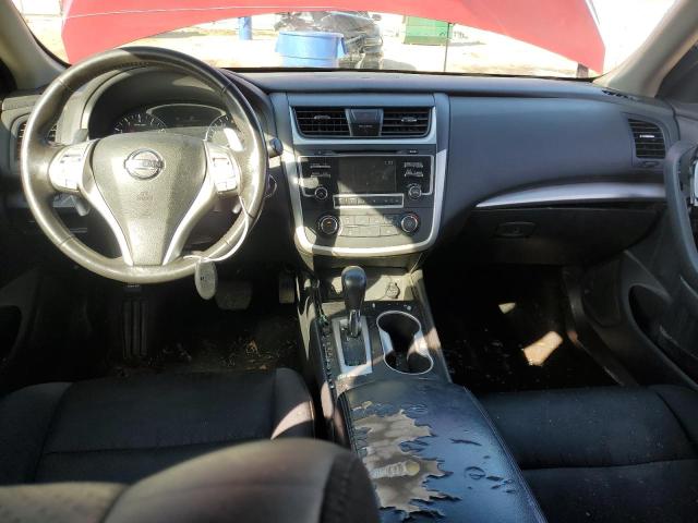  NISSAN ALTIMA 2017 Czerwony