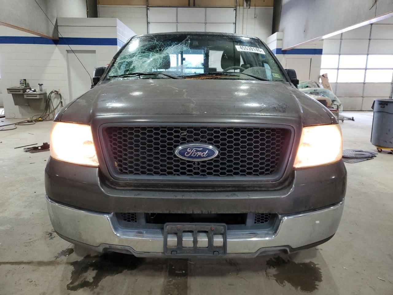 2005 Ford F-150 - Image 5