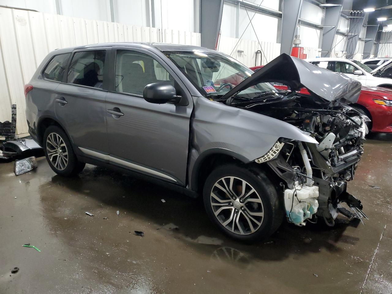 2018 Mitsubishi Outlander - Image 4