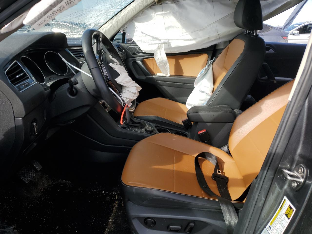 2018 Volkswagen Tiguan - Image 7