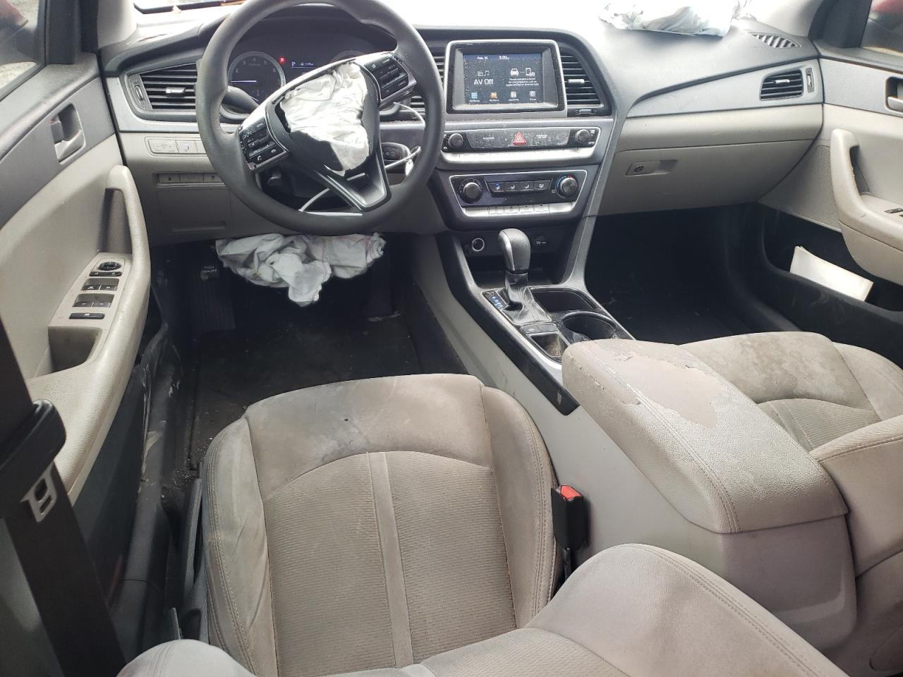 2018 Hyundai Sonata - Image 8