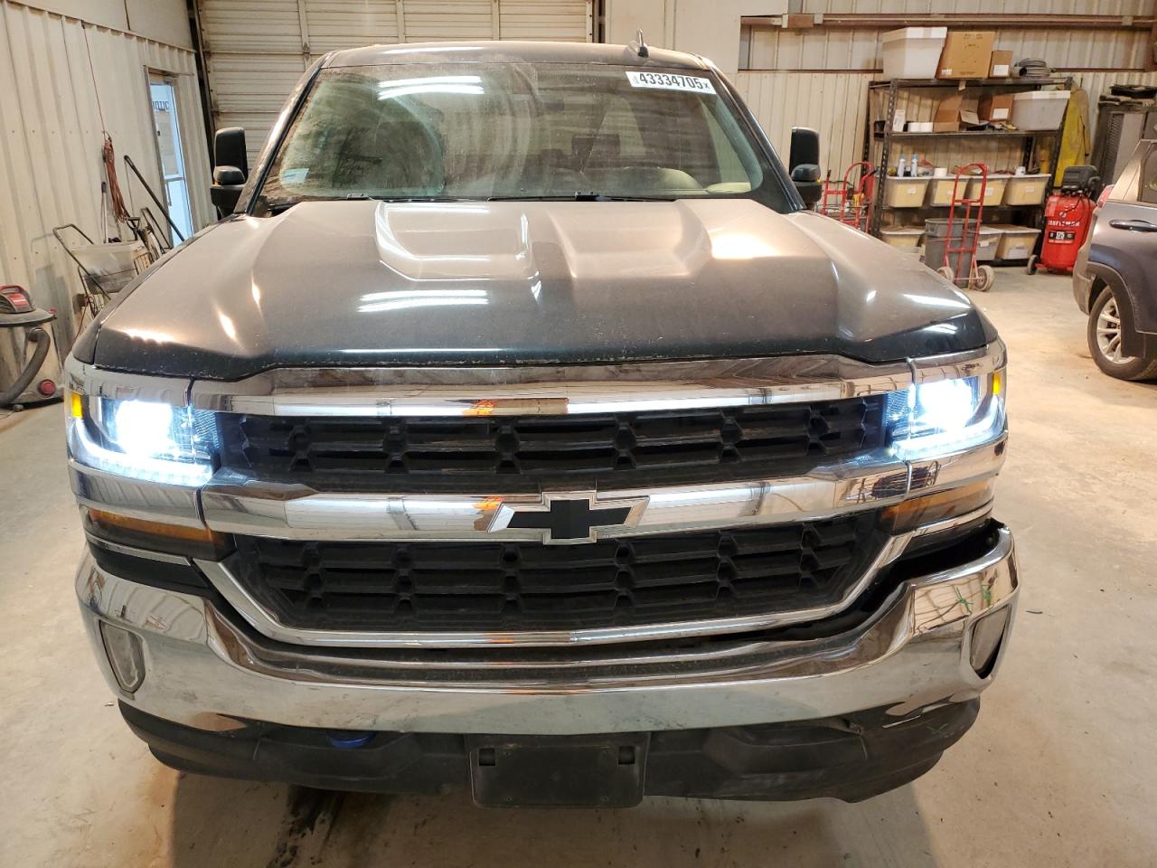2018 Chevrolet Silverado - Image 5