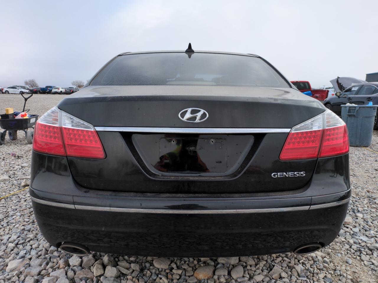 2009 Hyundai Genesis - Image 6