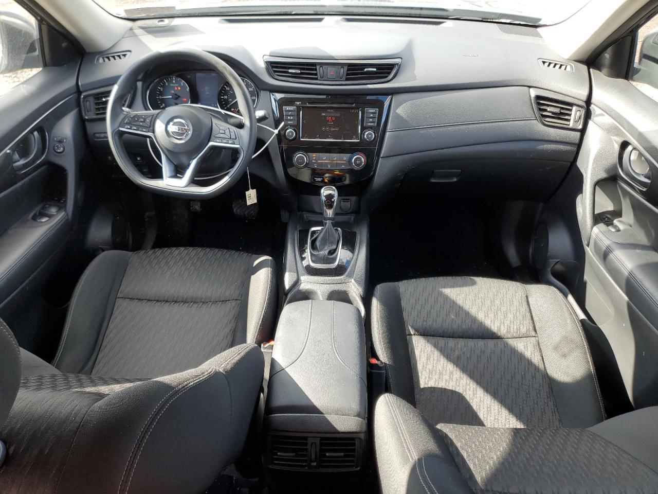 2019 Nissan Rogue - Image 8