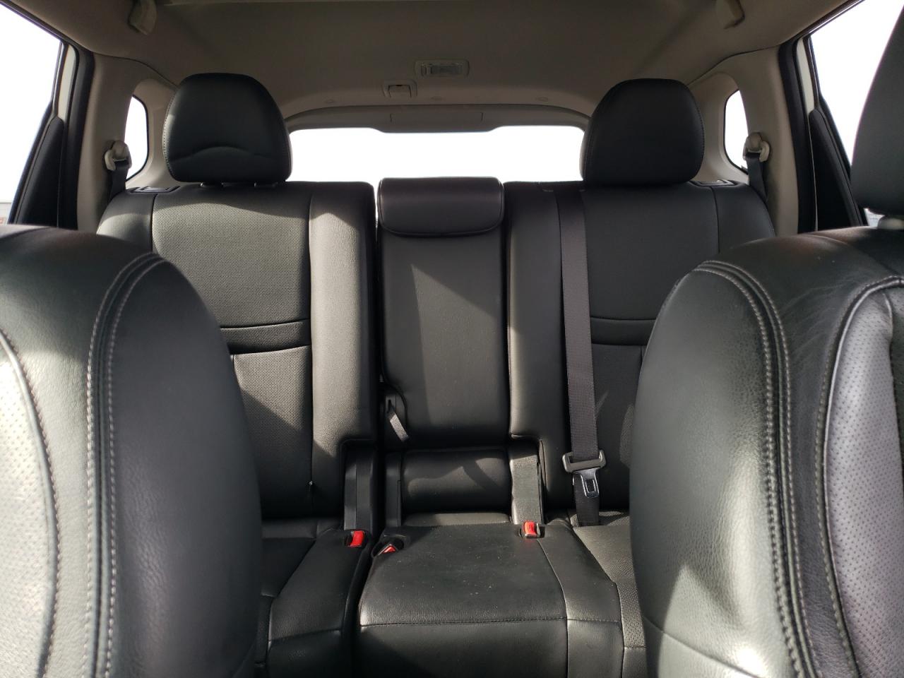 2017 Nissan Rogue - Image 10