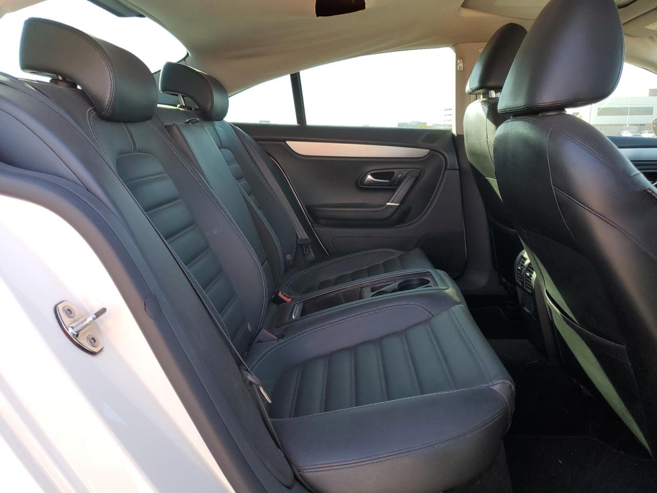 2009 Volkswagen Passat CC - Image 11