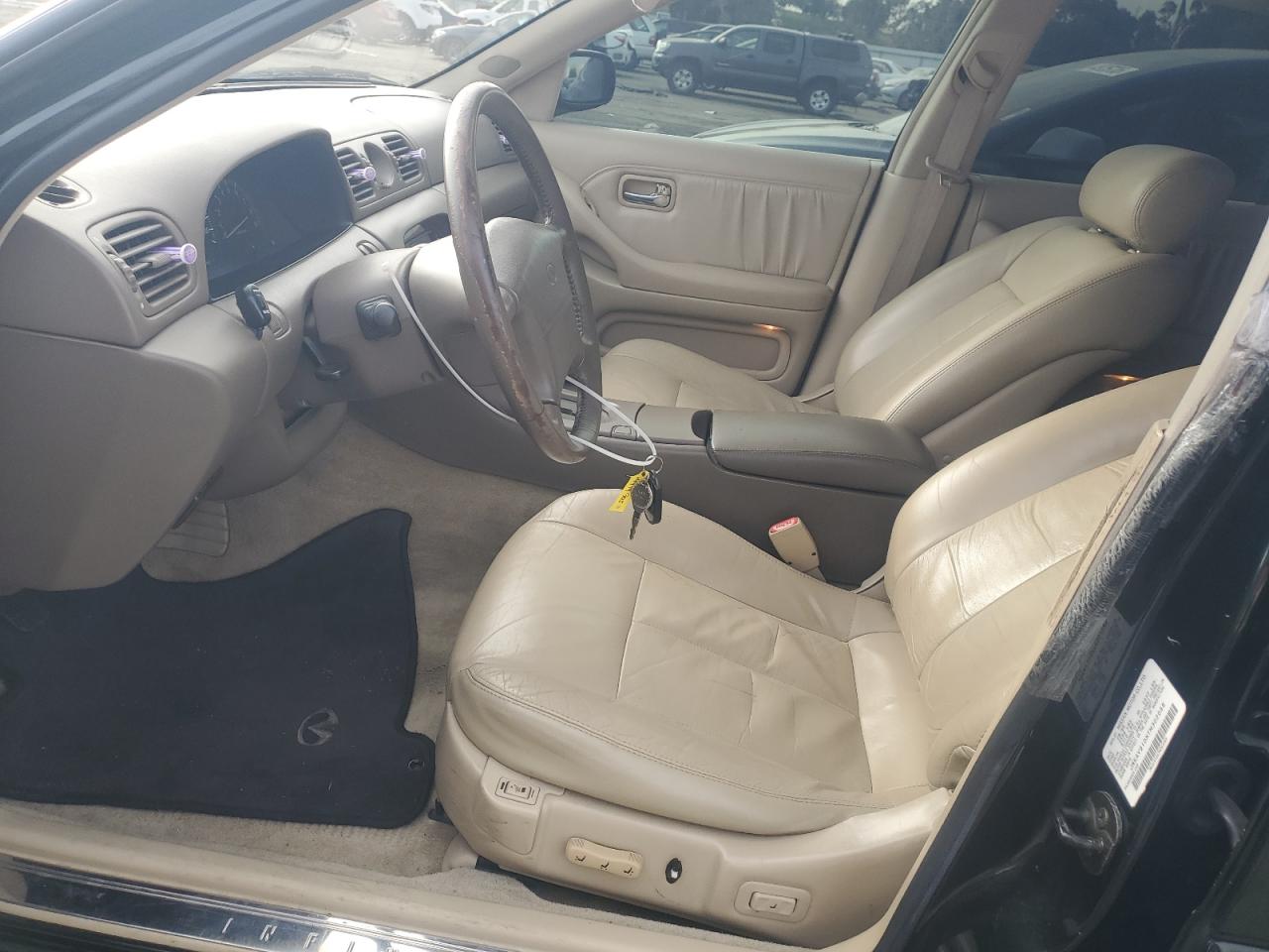 1996 Infiniti J - Image 7