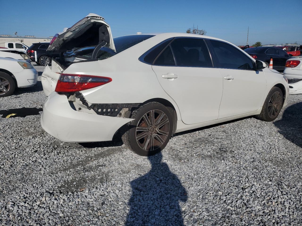 2016 Toyota Camry - Image 3