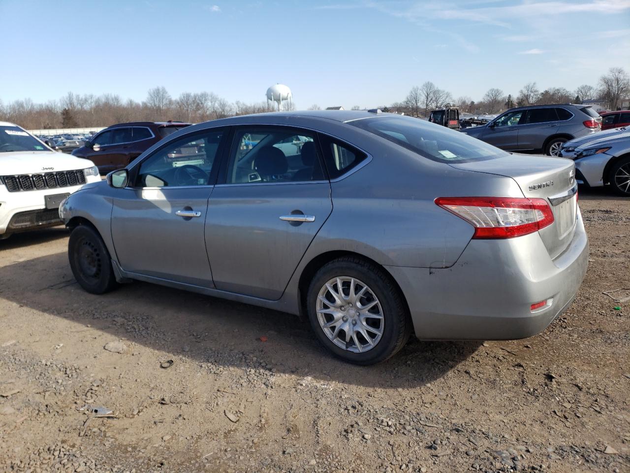2013 Nissan Sentra - Image 2