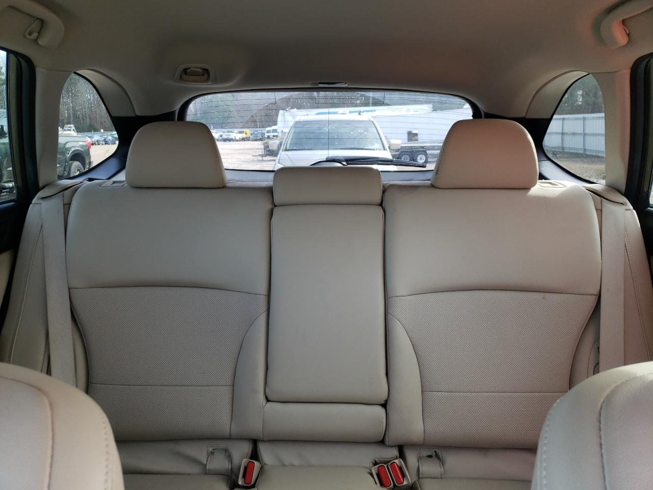 2019 Subaru Outback - Image 10