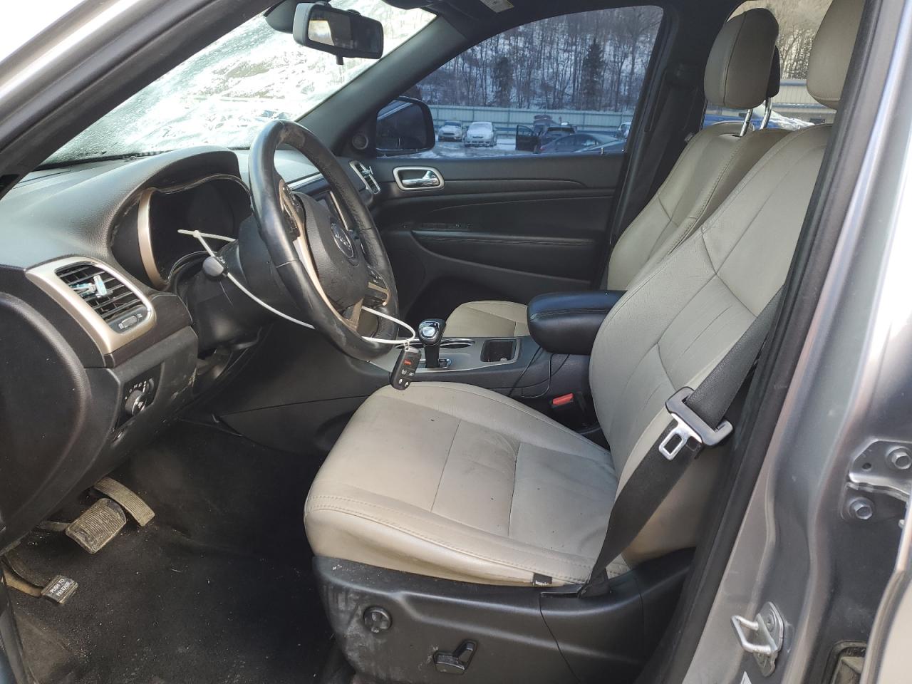 2014 Jeep Grand Cherokee - Image 7
