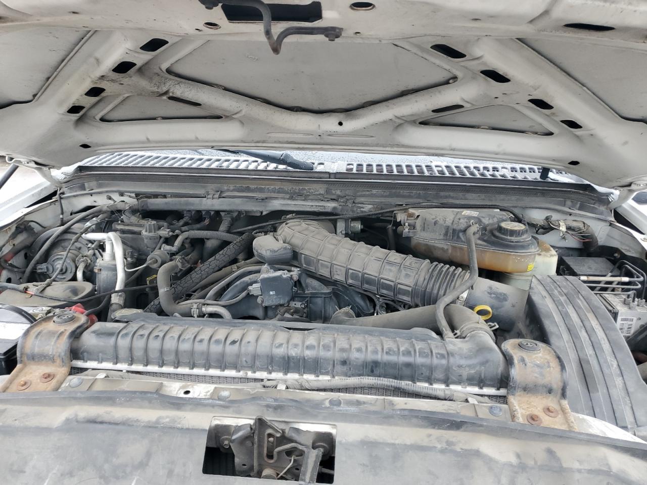 2006 Ford F350 - Image 11
