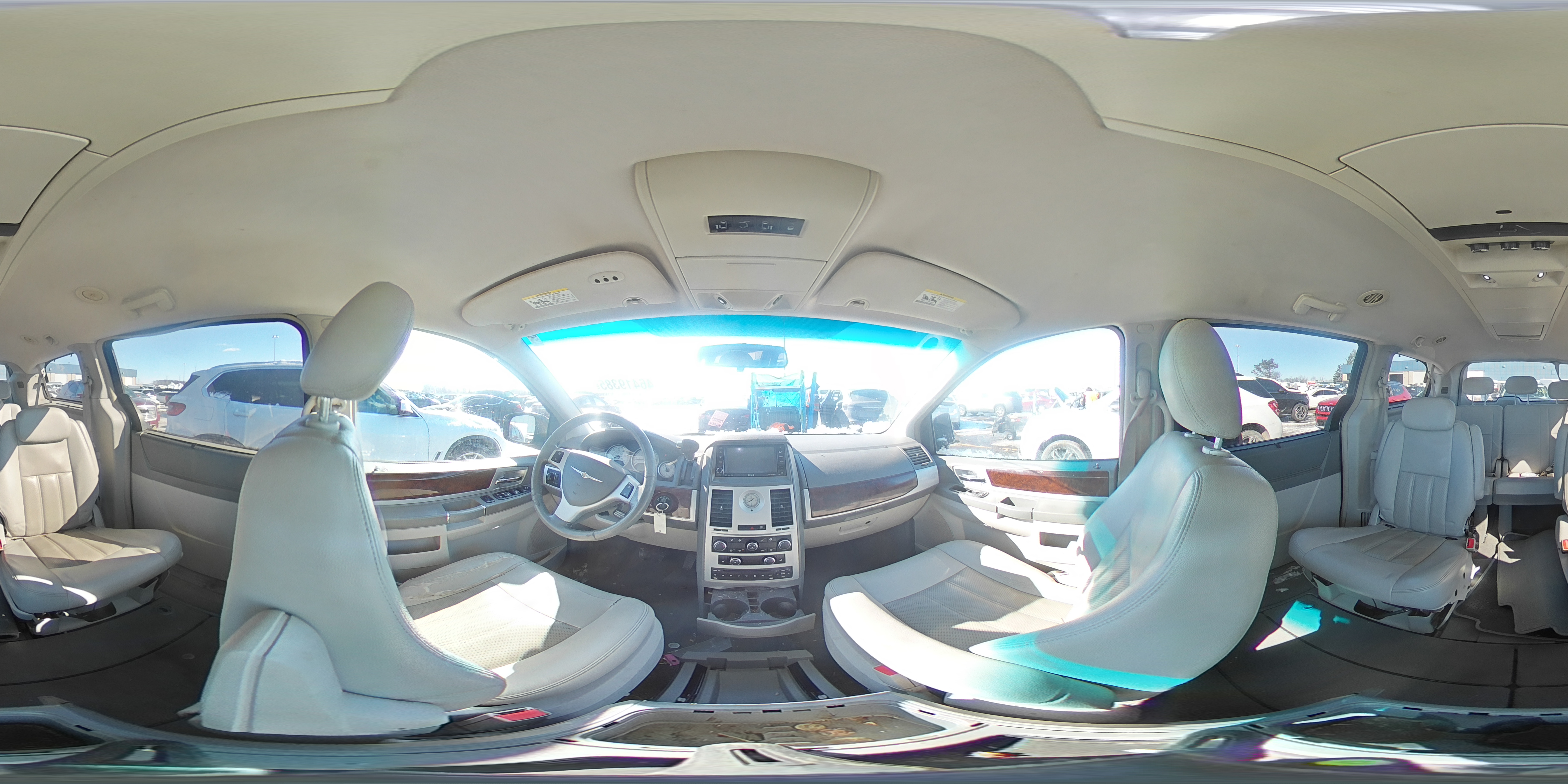 2009 Chrysler Town & Country - Image 13