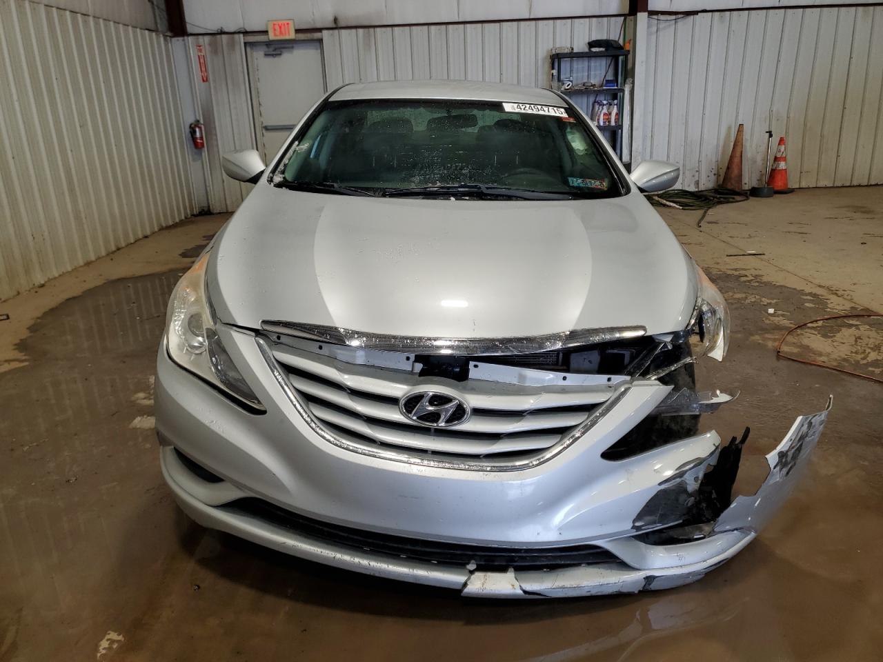 2011 Hyundai Sonata - Image 5