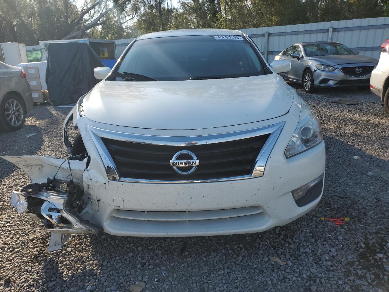 2015 Nissan Altima - Image 5