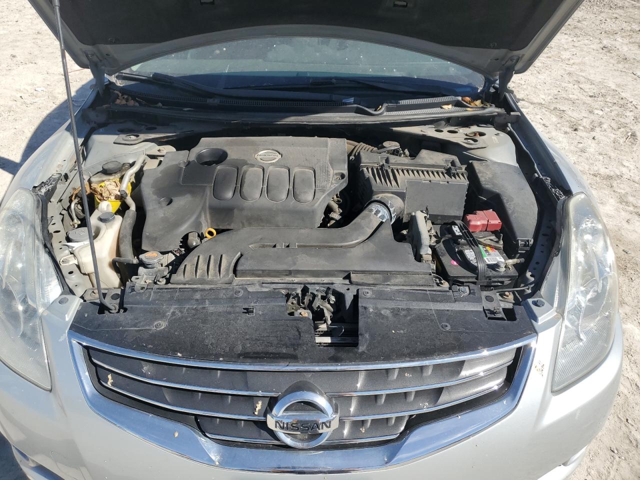 2012 Nissan Altima - Image 12