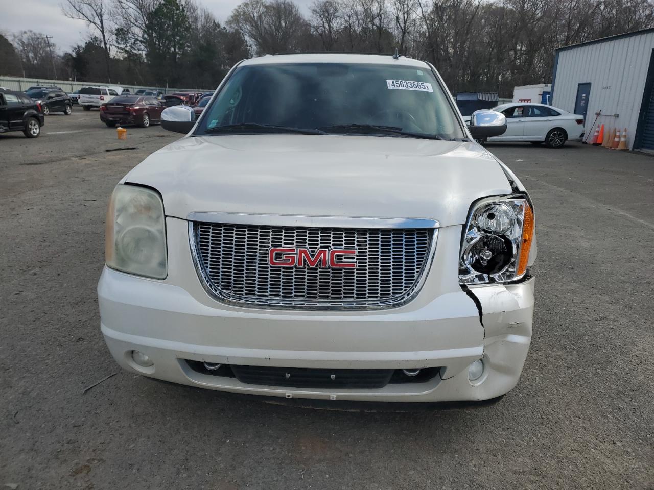 2012 GMC Yukon - Image 5