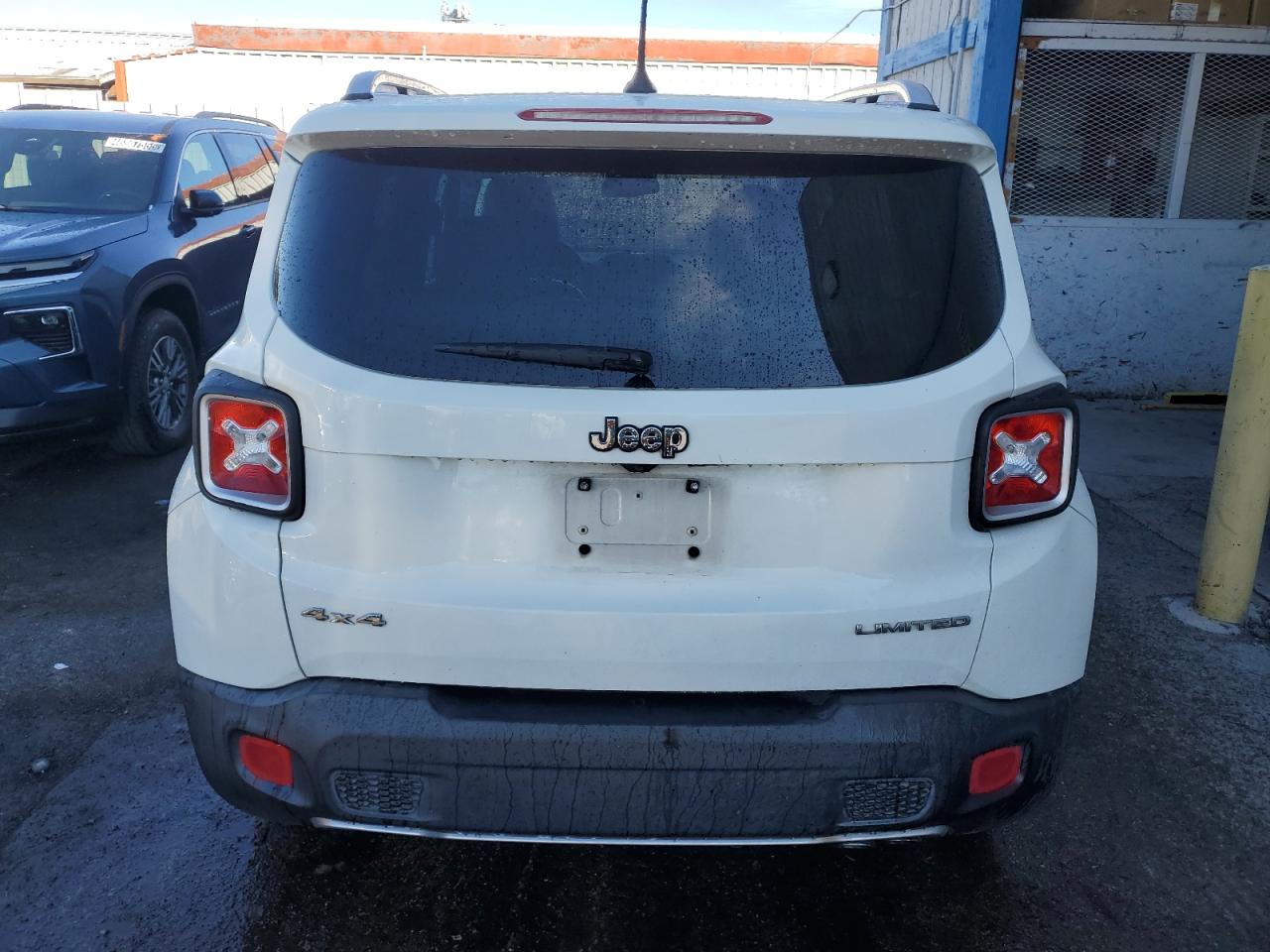 2015 Jeep Renegade - Image 6