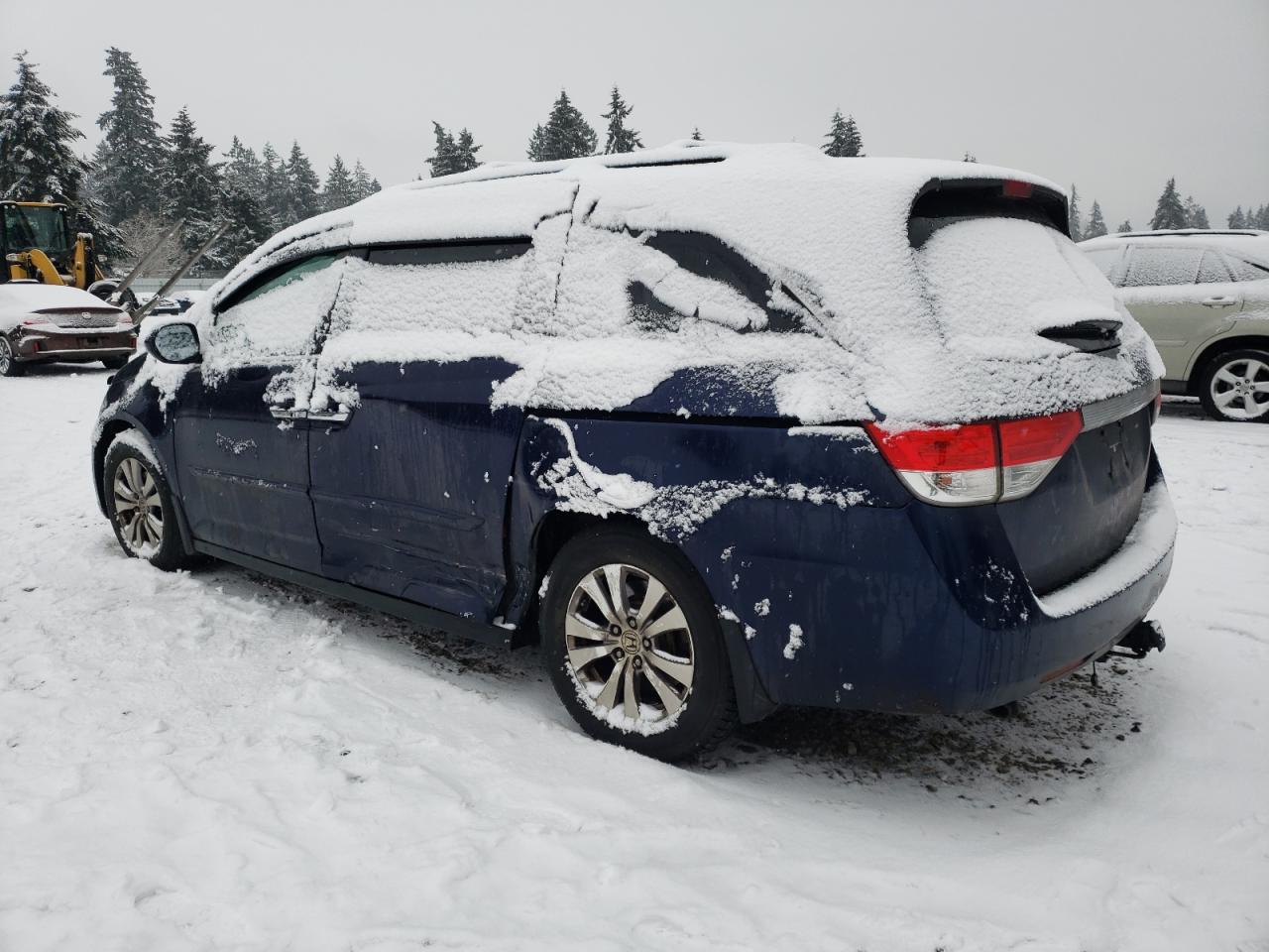 2017 Honda Odyssey - Image 2