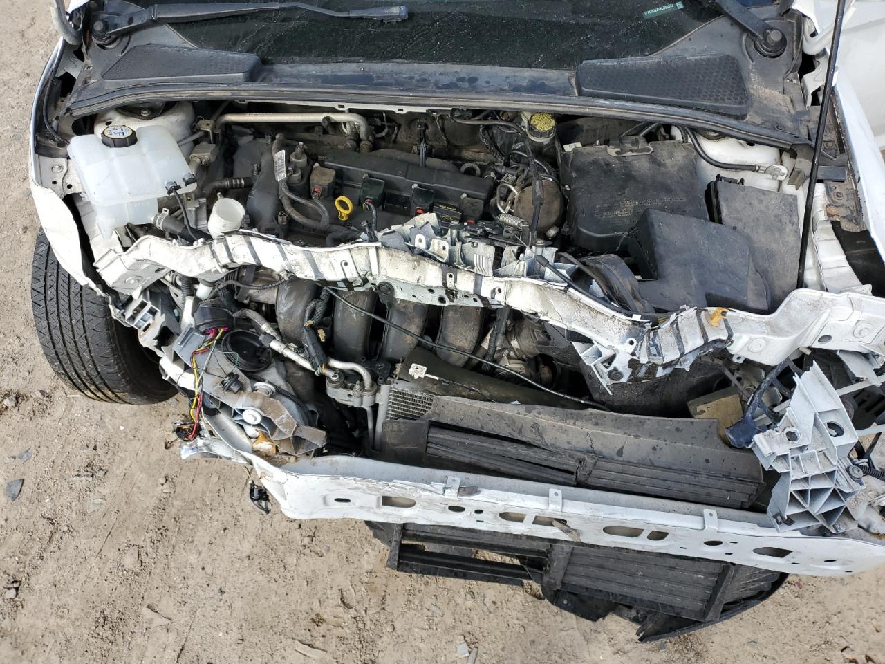 2014 Ford Focus - Image 12