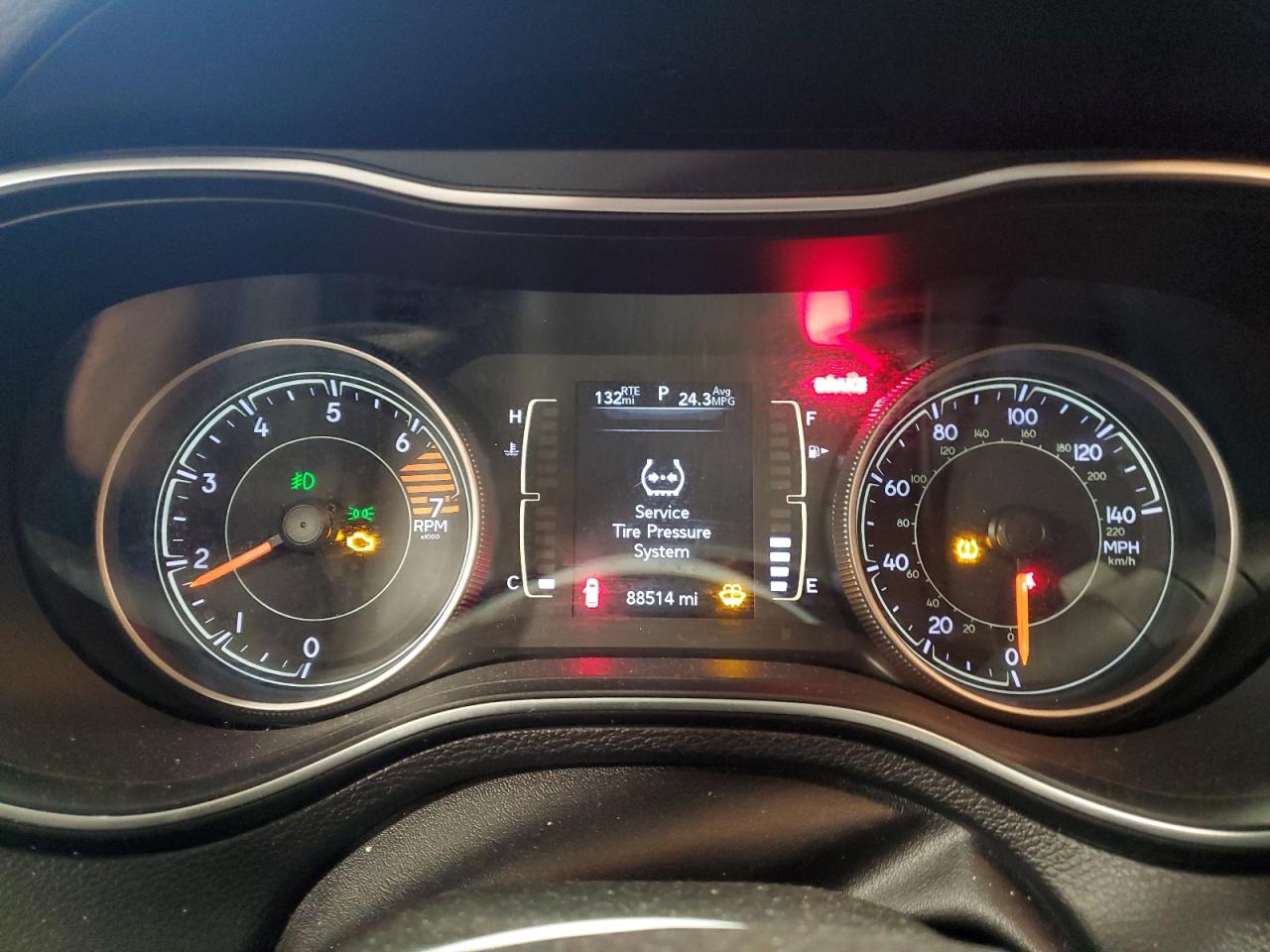 2019 Jeep Grand Cherokee - Image 9