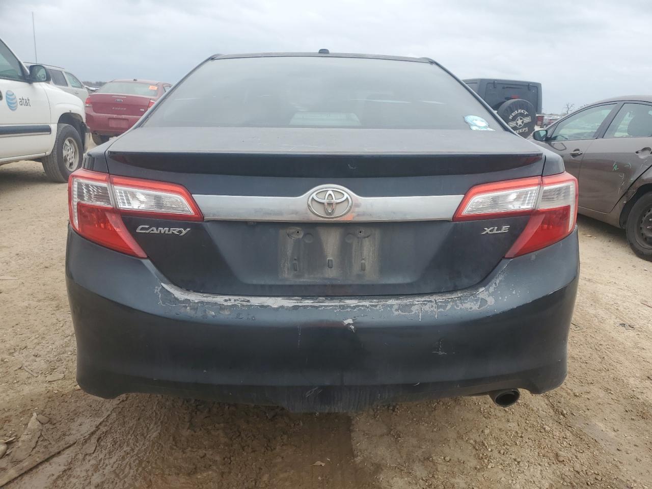 2012 Toyota Camry - Image 6