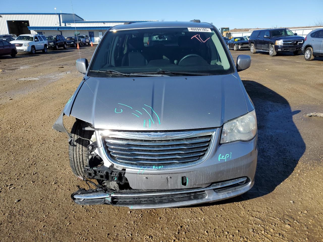 2014 Chrysler Town & Country - Image 5