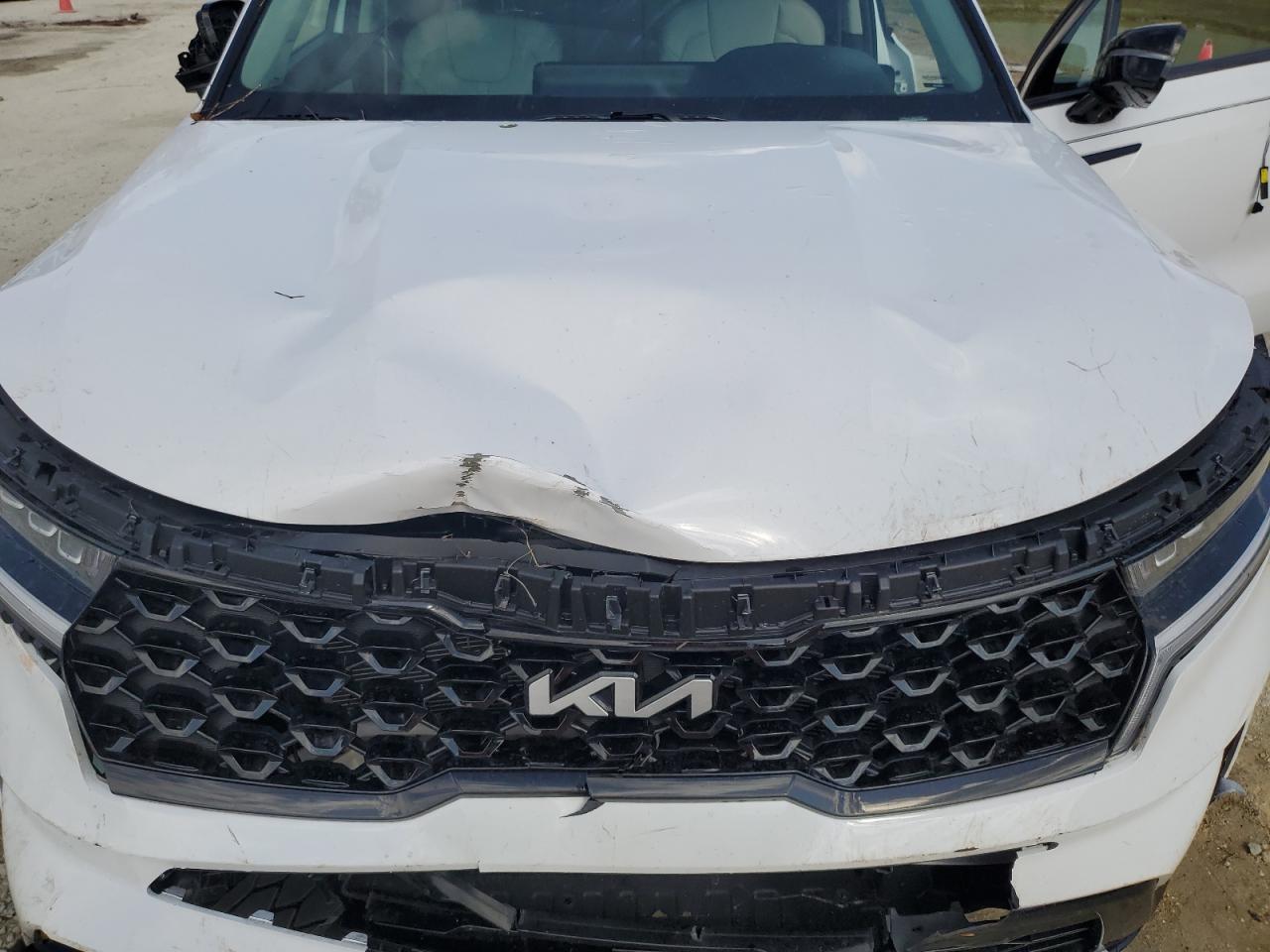 2022 Kia Sorento - Image 12