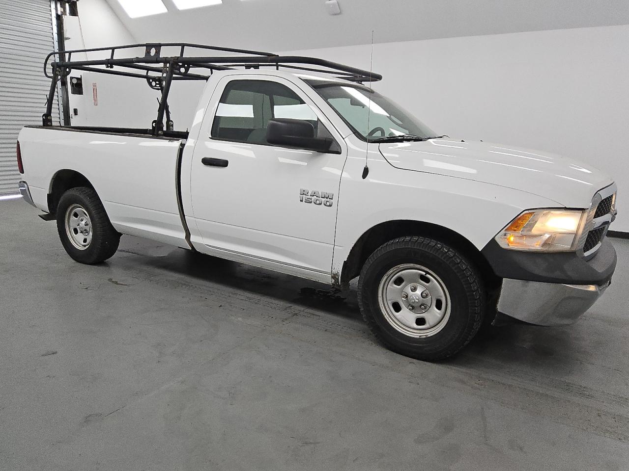 2015 RAM 1500 - Image 4