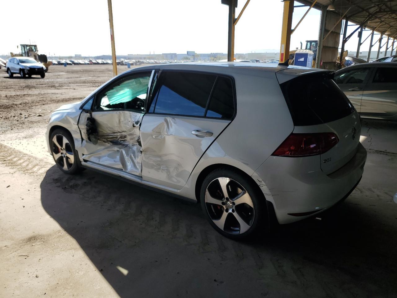 2017 Volkswagen GTI - Image 2