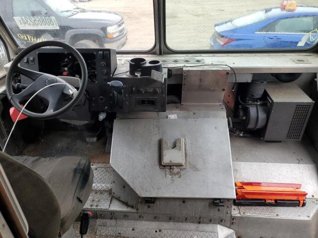 2009 FREIGHTLINER CHASSIS M LINE WALK-IN VAN