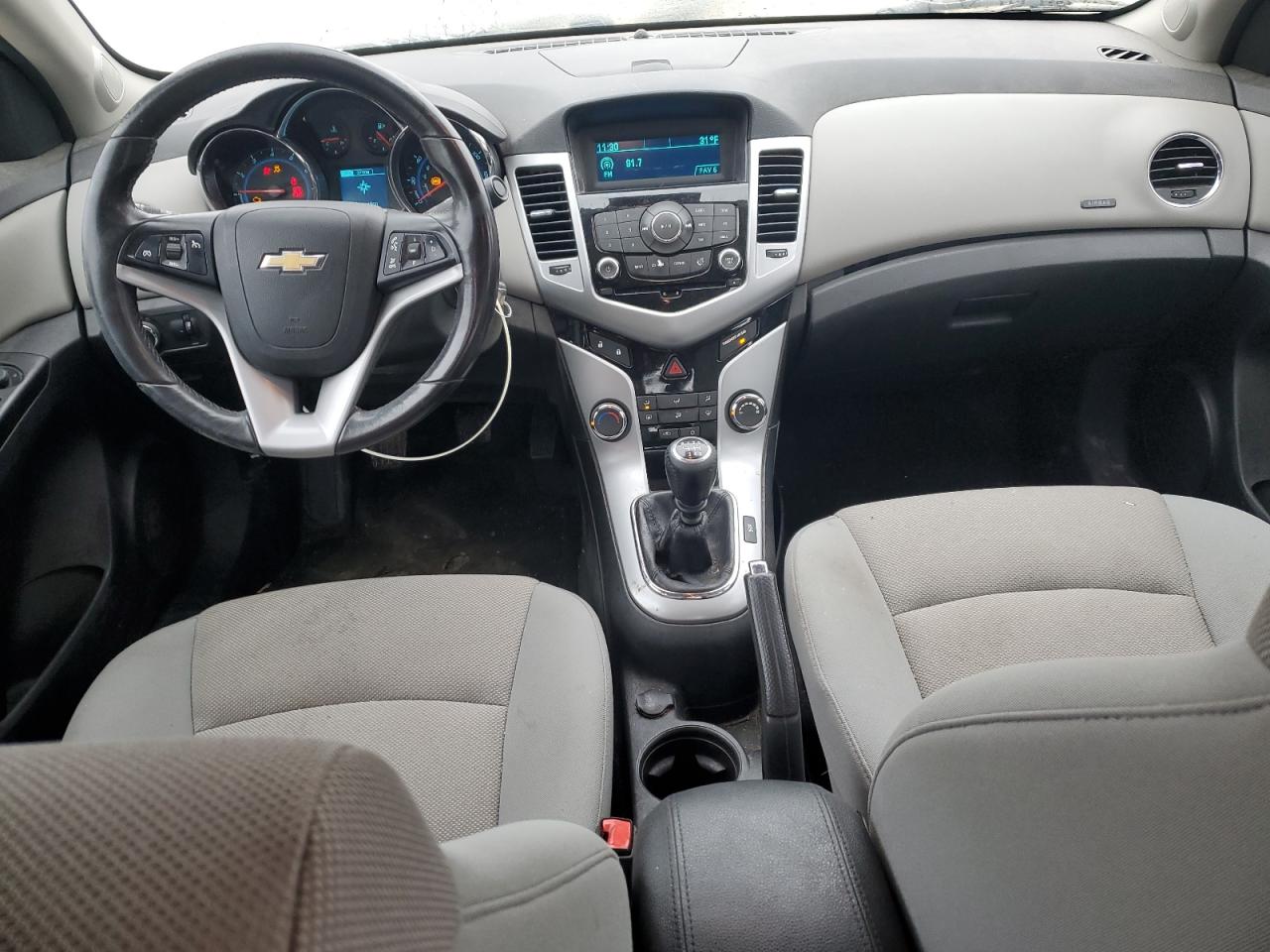 2013 Chevrolet Cruze - Image 8