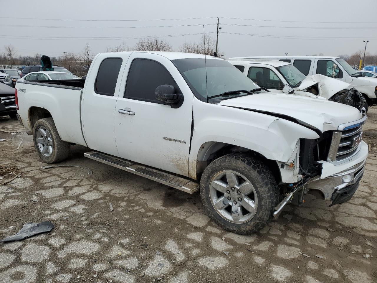 2013 GMC Sierra - Image 4