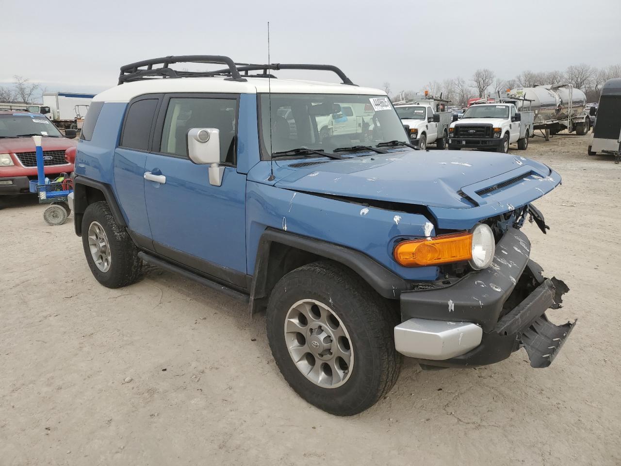 2013 Toyota FJ Cruiser - Image 4
