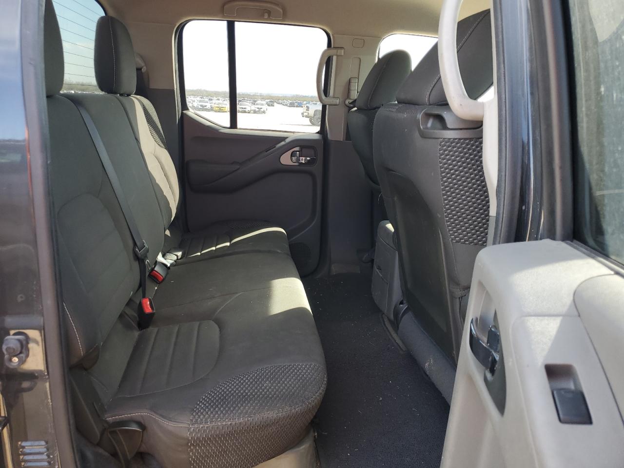 2013 Nissan Navara (Frontier) - Image 10