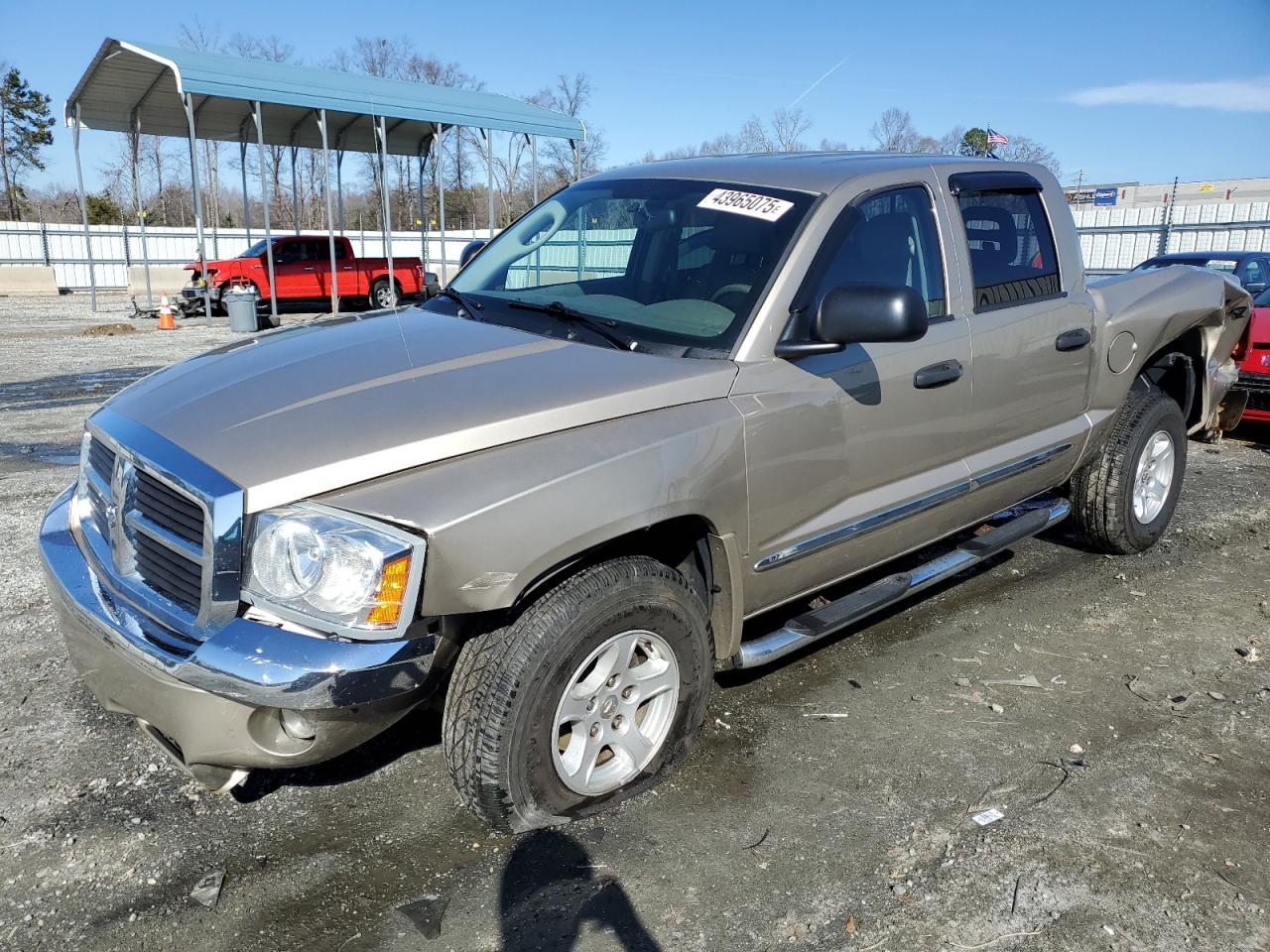 2005 Dodge Dakota - Image 1