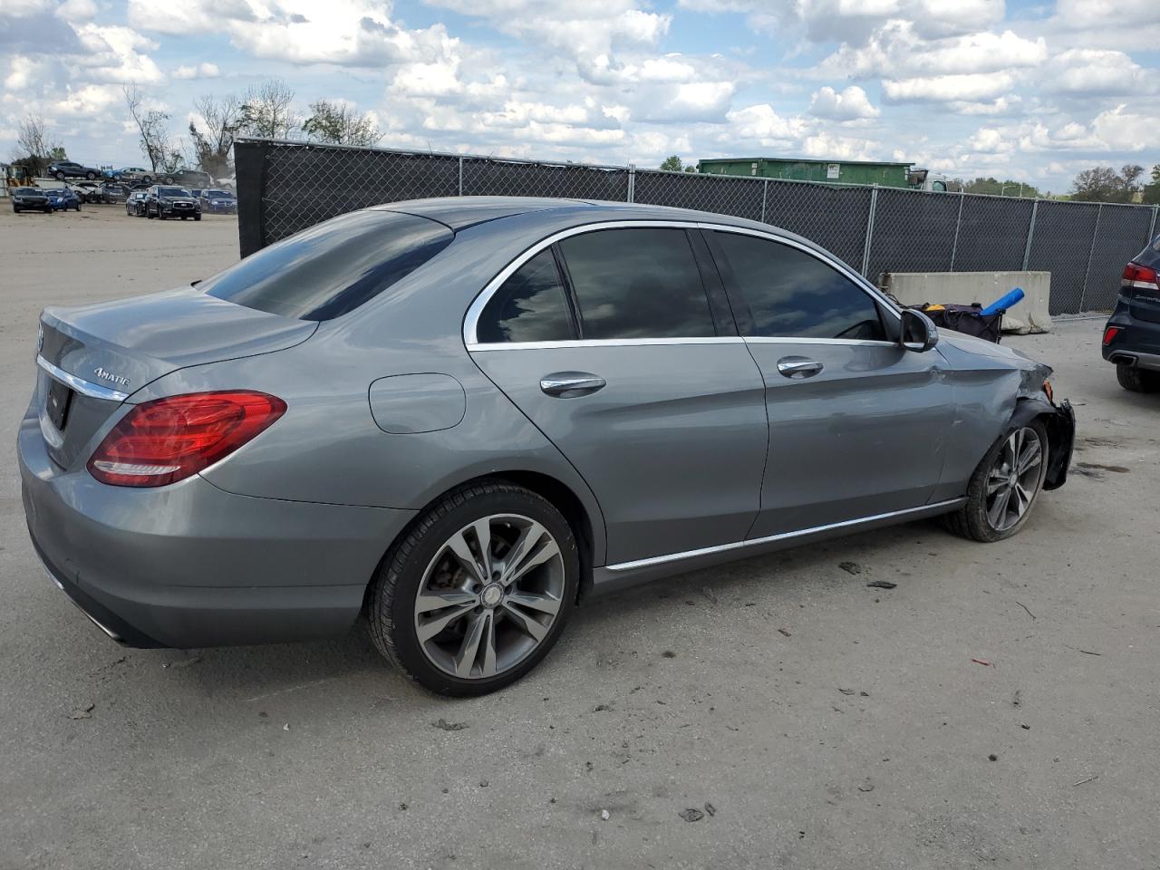 2015 Mercedes-Benz C-klasse - Image 3