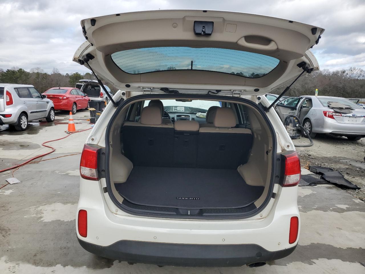 2015 Kia Sorento - Image 6