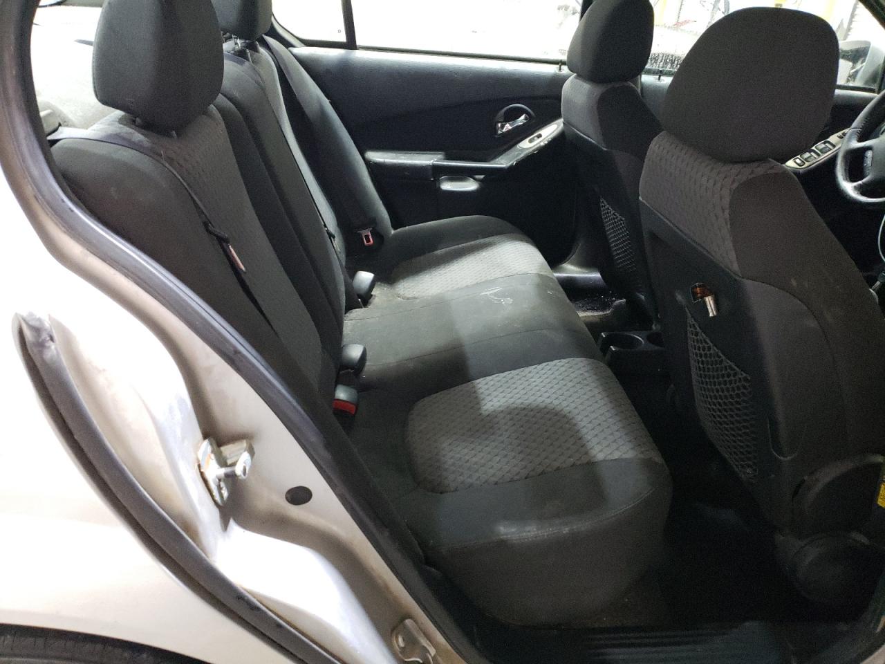 2006 Chevrolet Malibu - Image 10