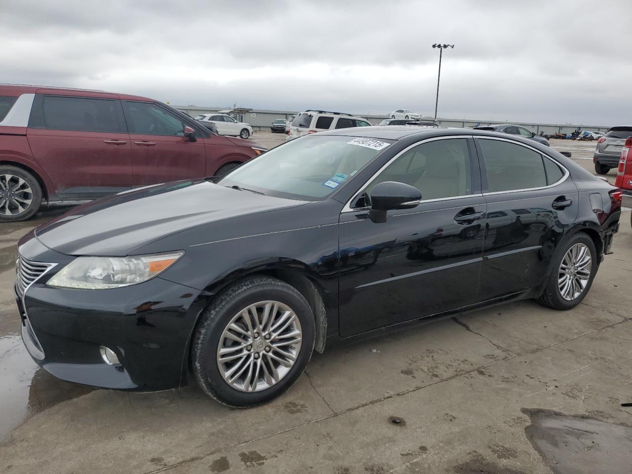 2013 Lexus ES - Image 1