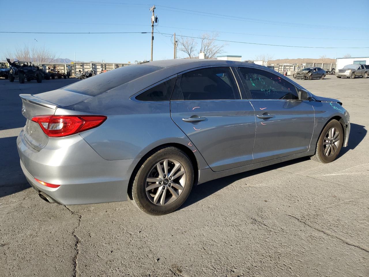 2016 Hyundai Sonata - Image 3