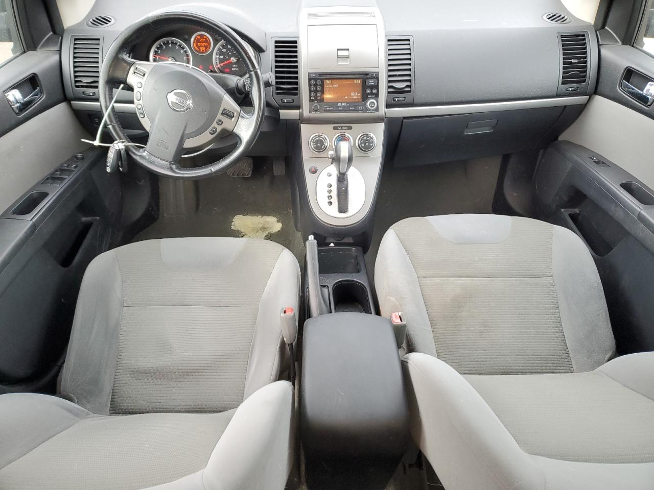 2010 Nissan Sentra - Image 8