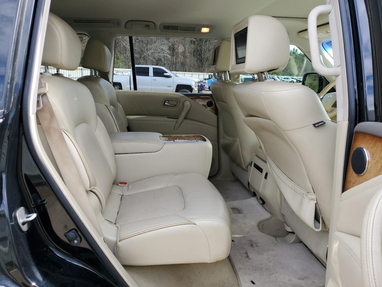 2014 Infiniti QX80 - Image 11